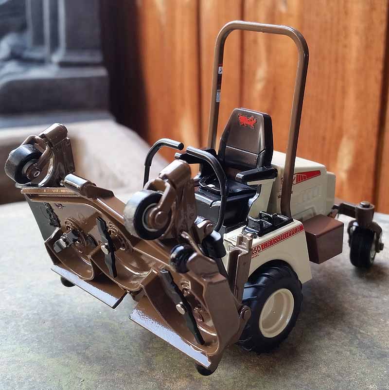 The Mower Shop Inc Grasshopper Mower Diecast Model 725d Image 3